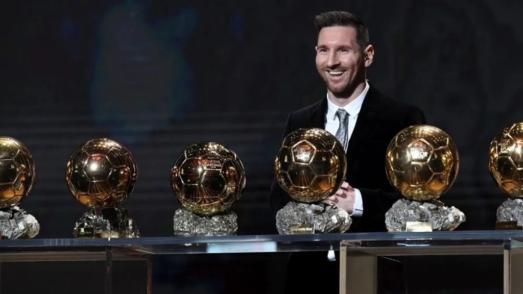 Cầu thủ người Argentina Messi đã sở hữu 8 quả bóng vàng