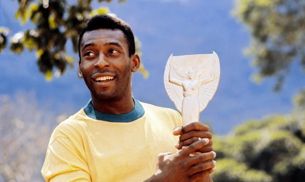 Pele là cầu thủ trẻ tuổi nhất từng vô địch World Cup